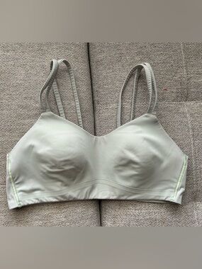 lululemon athletica like a cloud bra *light support B/C cup